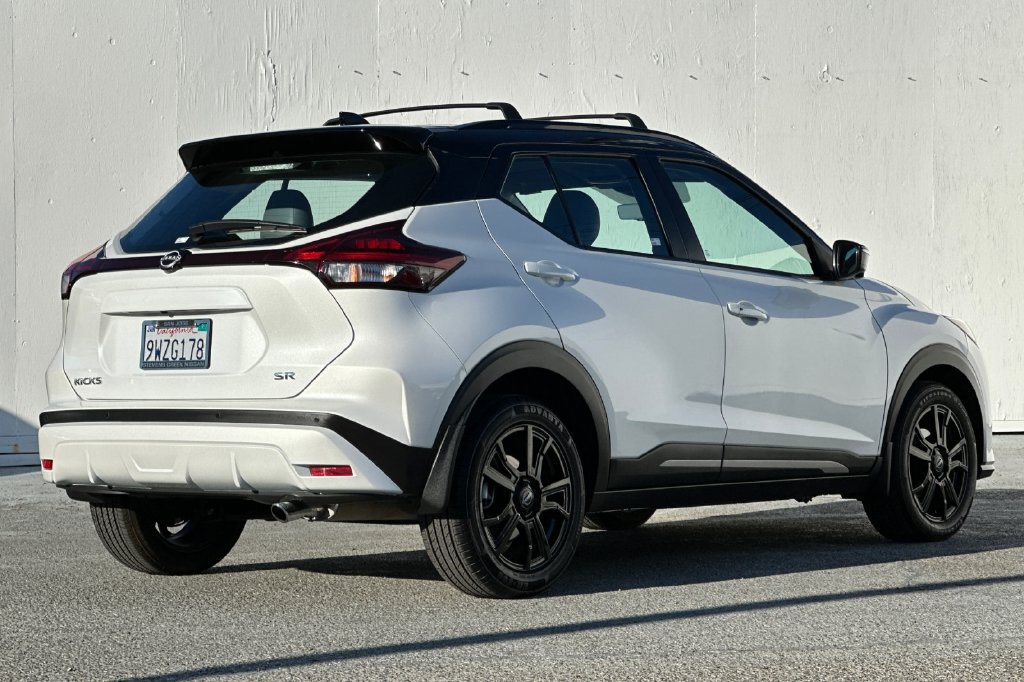 Certified 2025 Nissan Kicks SV w/ Illumination Package FWD image 3