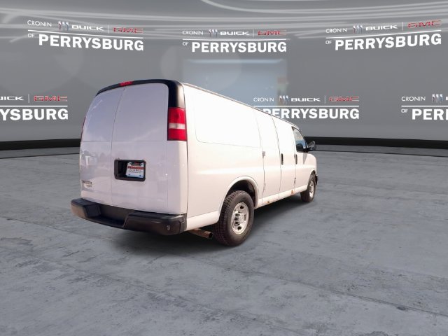 Used 2016 Chevrolet Express 2500 RWD image 8
