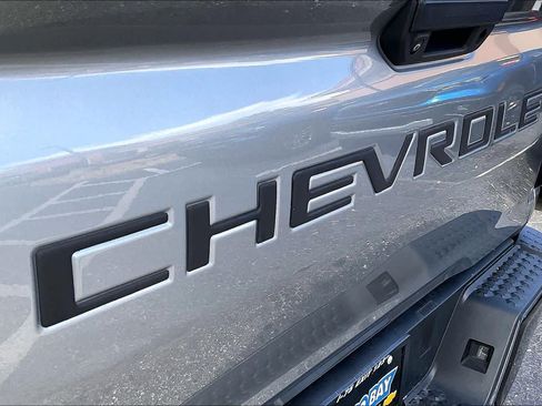 Certified 2024 Chevrolet Colorado Trail Boss w/ Advanced Trailering Package AWD/4WD image 9
