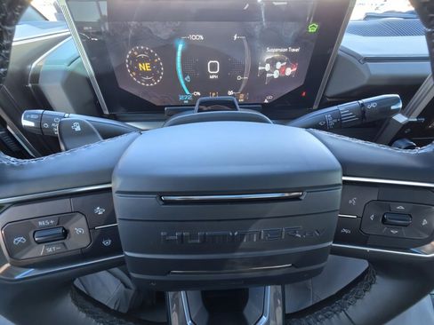 Used 2024 GMC Hummer EV 3X w/ Extreme Off-Road Package image 9