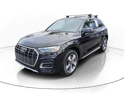 Certified 2023 Audi Q5 2.0T Premium Plus w/ Premium Plus Package image 2