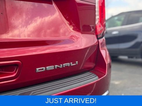 Used 2021 GMC Yukon Denali w/ Denali Ultimate Package AWD/4WD image 8