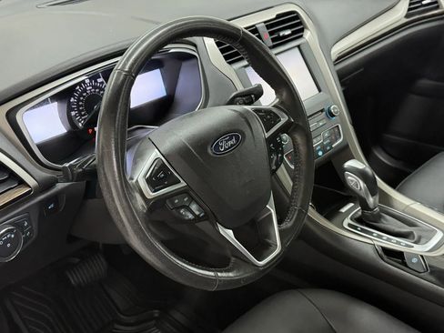 Used 2016 Ford Fusion SE w/ Equipment Group 202A image 8