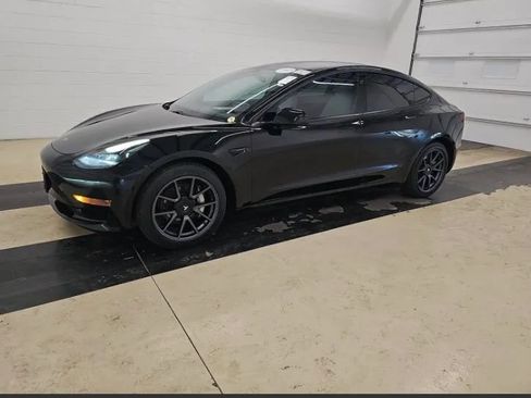 Used 2021 Tesla Model 3 Standard Range Plus RWD image 13