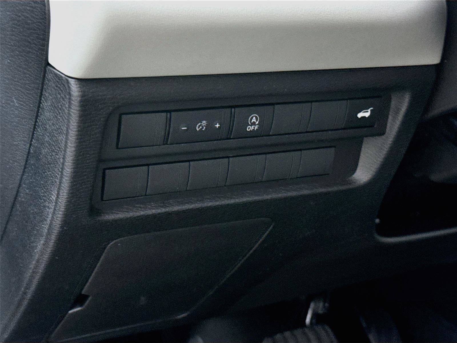 New 2026 Mitsubishi Outlander SE FWD image 7
