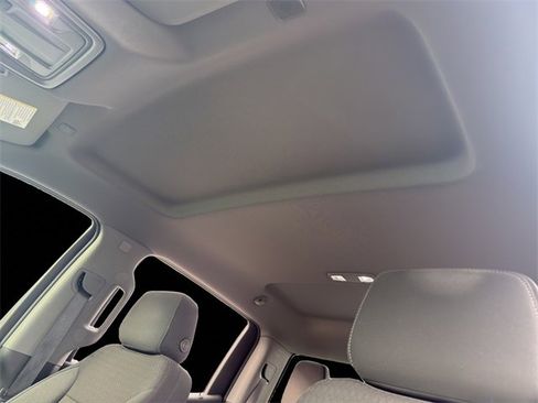 Used 2022 Chevrolet Silverado 1500 Custom Trail Boss w/ Safety Confidence Package image 24