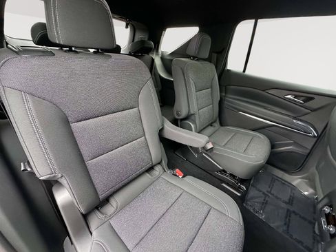 Certified 2025 Chevrolet Traverse LT w/ Driver Confidence Package image 30