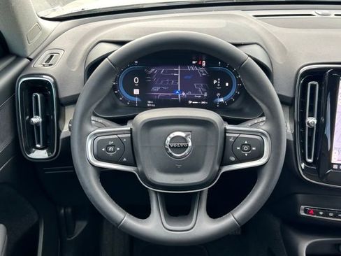 Used 2023 Volvo XC40 B5 Plus w/ Driver Assist Package AWD/4WD image 13