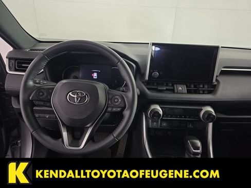 Used 2024 Toyota RAV4 SE w/ Convenience Package AWD/4WD image 12