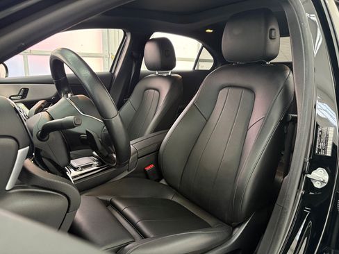 Used 2021 Mercedes-Benz A 220 image 4