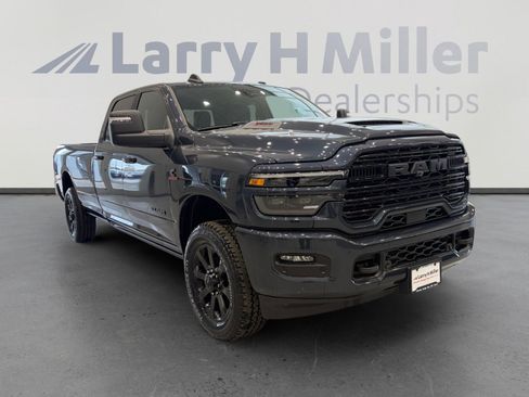 New 2026 RAM 3500 Laramie AWD/4WD image 7
