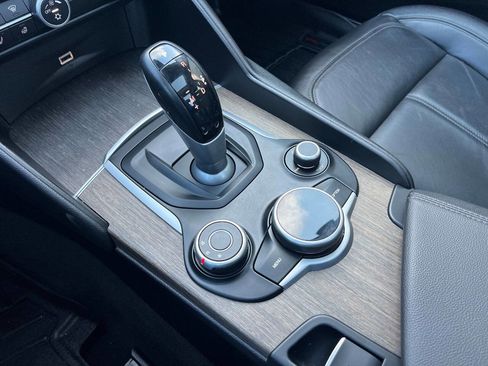 Used 2017 Alfa Romeo Giulia Ti image 11