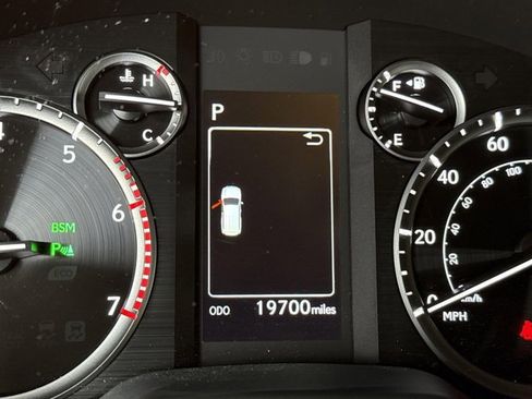 Certified 2023 Lexus GX 460 Premium w/ Premium Package image 18