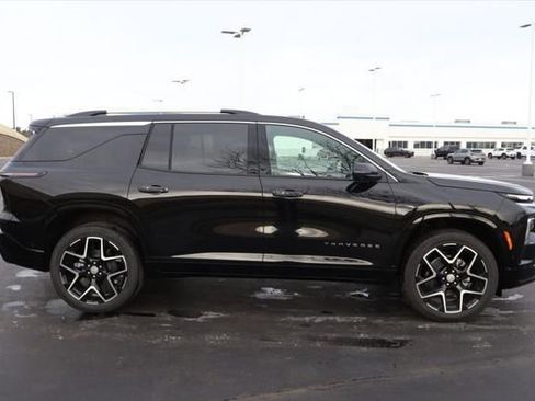 New 2026 Chevrolet Traverse High Country image 9