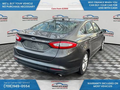 Used 2016 Ford Fusion SE FWD image 4