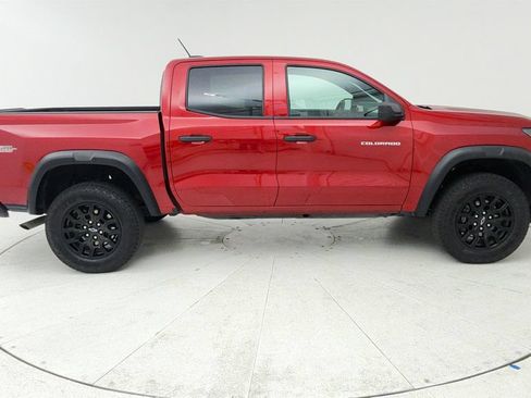 Certified 2024 Chevrolet Colorado Trail Boss w/ Advanced Trailering Package AWD/4WD image 8