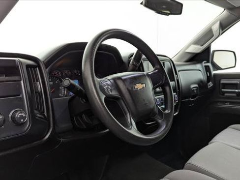 Used 2018 Chevrolet Silverado 1500 Custom w/ Custom Convenience Package RWD image 23