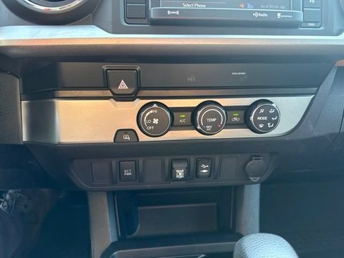 Used 2019 Toyota Tacoma SR5 RWD image 32