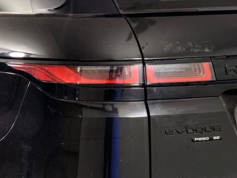 Used 2020 Land Rover Range Rover Evoque SE image 13