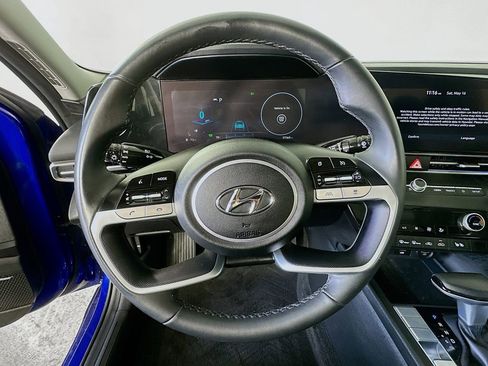 Used 2021 Hyundai Elantra Limited FWD image 24