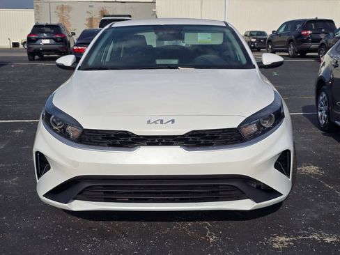 Used 2024 Kia Forte LXS w/ LXS Technology Package FWD image 2