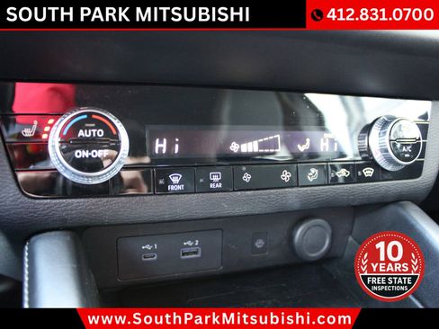 Used 2022 Mitsubishi Outlander SE image 24