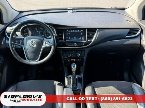 Used 2018 Buick Encore Sport Touring AWD/4WD image 10