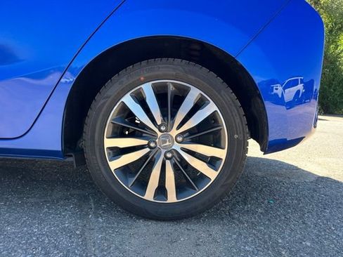 Used 2015 Honda Fit EX image 14