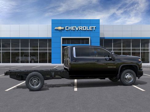 New 2025 Chevrolet Silverado 3500 W/T image 35