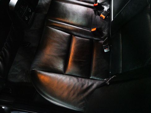 Used 2007 BMW M5 image 33