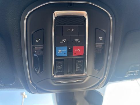 New 2026 Jeep Grand Cherokee Laredo X AWD/4WD image 30