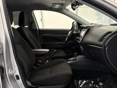 Used 2025 Mitsubishi Outlander Sport ES AWD/4WD image 20