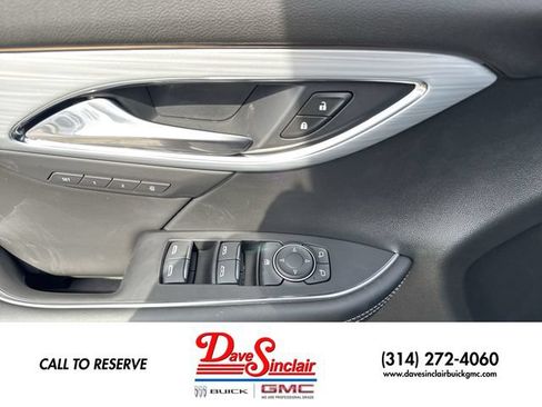 New 2026 Buick Envision Avenir AWD/4WD image 13