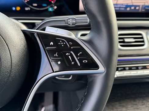 Used 2025 Mercedes-Benz GLE 350 4MATIC image 25