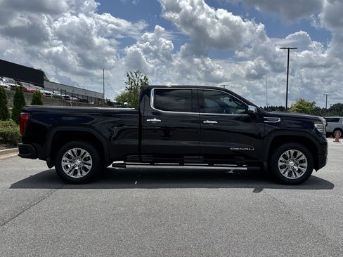 Used 2023 GMC Sierra 1500 Denali AWD/4WD image 11