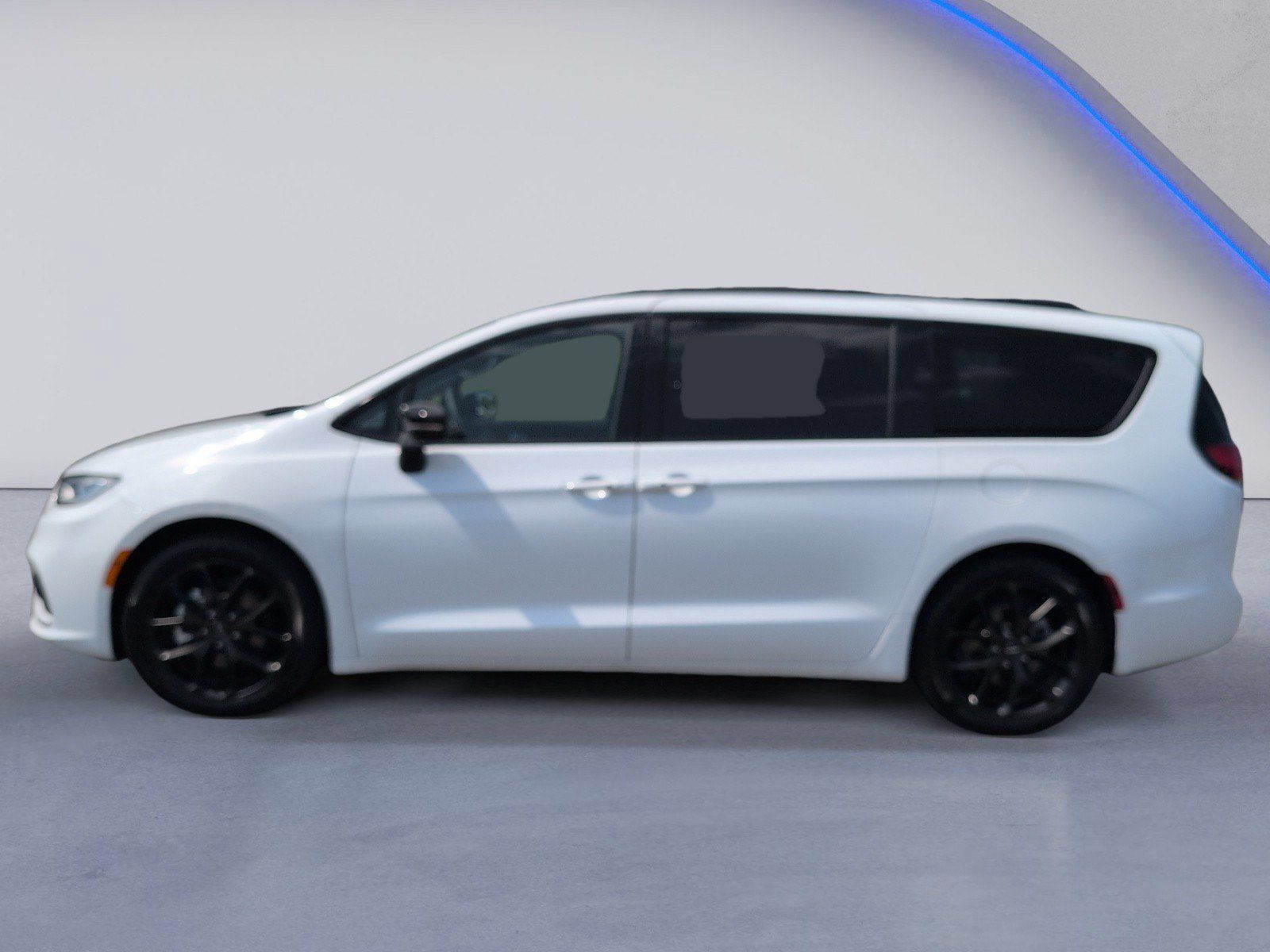 Used 2025 Chrysler Pacifica Limited FWD image 11