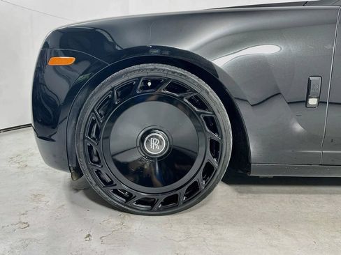 Used 2012 Rolls-Royce Ghost RWD image 19