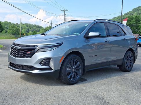 Used 2024 Chevrolet Equinox RS AWD/4WD image 3