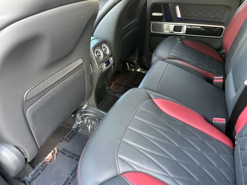 Used 2023 Mercedes-Benz G 63 AMG AMG G 63 image 13