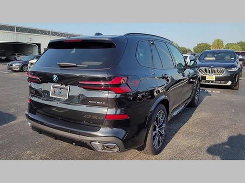 New 2026 BMW X5 xDrive50e w/ M Sport Package image 19