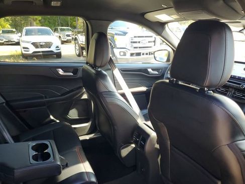 Used 2025 Ford Escape ST-Line image 28