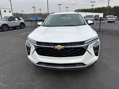New 2026 Chevrolet Trax LT w/ Driver Confidence Package image 3