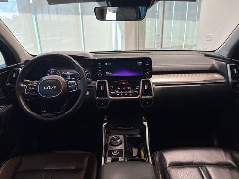 Certified 2022 Kia Sorento S FWD image 13