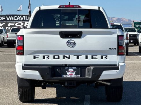 New 2026 Nissan Frontier SV w/ Tow Package AWD/4WD image 6