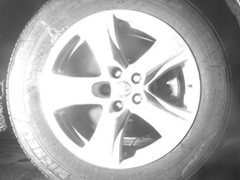 Used 2025 Toyota Highlander LE FWD image 13