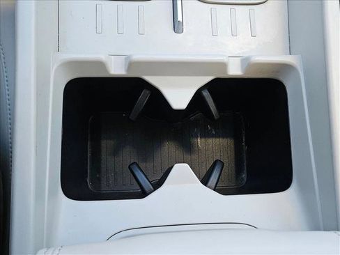 Used 2025 Hyundai Santa Fe SEL image 11