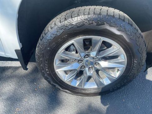 Used 2021 Chevrolet Silverado 1500 LTZ w/ LTZ Premium Package image 12