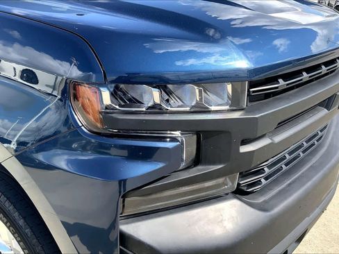 Used 2022 Chevrolet Silverado 1500 LT AWD/4WD image 42