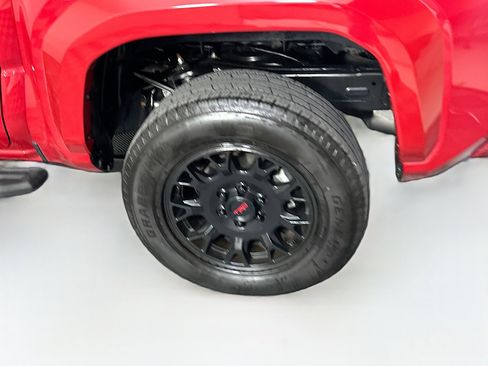 Used 2024 Toyota Tacoma TRD Sport w/ TRD Sport Premium Package RWD image 11