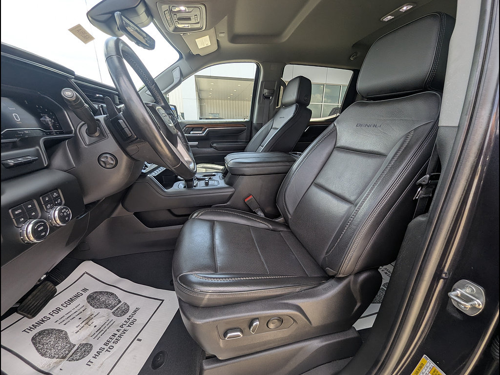 Used 2023 GMC Sierra 1500 Denali w/ Technology Package AWD/4WD image 21